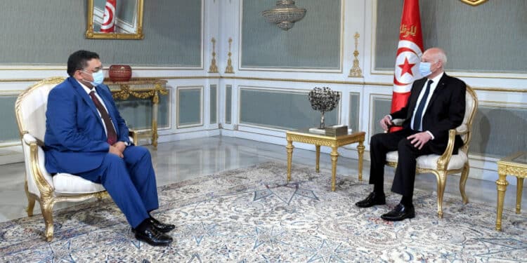 Clochard, l&egrave;che-bottes... Rien ne va plus entre Lotfi Zitoun et Abdelatif Aloui