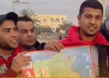 Trois jeunes tunisiens font toute la Tunisie &agrave; pied pour d&eacute;fier le terrorisme