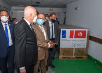 Coronavirus : La Tunisie réceptionne un don français de 500 mille doses de vaccins