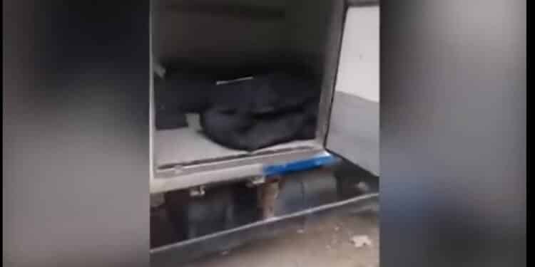 Vid&eacute;o choquante : Un camion frigorifique rempli de d&eacute;pouilles &agrave; l'h&ocirc;pital La Rabta !