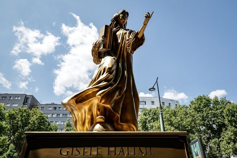 Statue Gisèle Halimi Paris