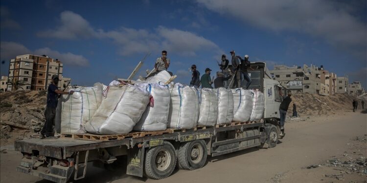 Gaza : Les camions d’aide humanitaire pillés avec la complicité de l’entité sioniste