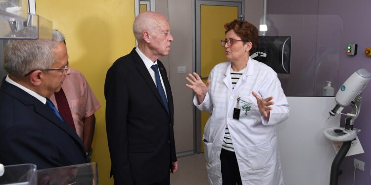 Urgences médicales : Kaïs Saïed exige la prise en charge immédiate sans condition financière