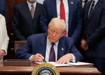 Trump frappe des dizaines de pays avec de nouveaux droits de douane : jusqu’à 41% pour l’Algérie