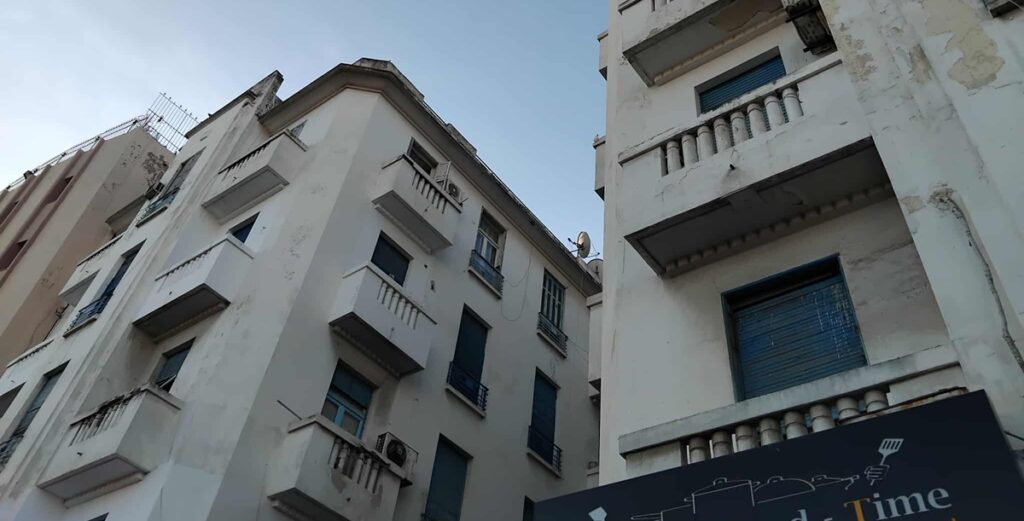 A Tunis, dans les pas de Claudia Cardinale : Entre Foyer du Combattant et École Cambon