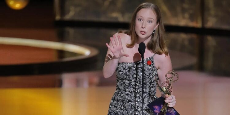 "f*** ICE, free Palestine" : CBS censure le discours d’Hannah Einbinder