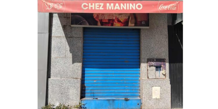 Snapshot - Tunis : Le rideau baissé de Manino, roi du casse-croûte tunisien