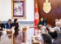 La cheffe du gouvernement Sarra Zaafrani Zenzri présidant le conseil ministériel consacré au projet de loi de finances 2026