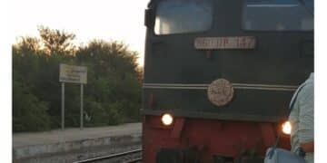 Kalâa Kebira : Les usagers protestent contre la suppression du train Sousse–Tunis