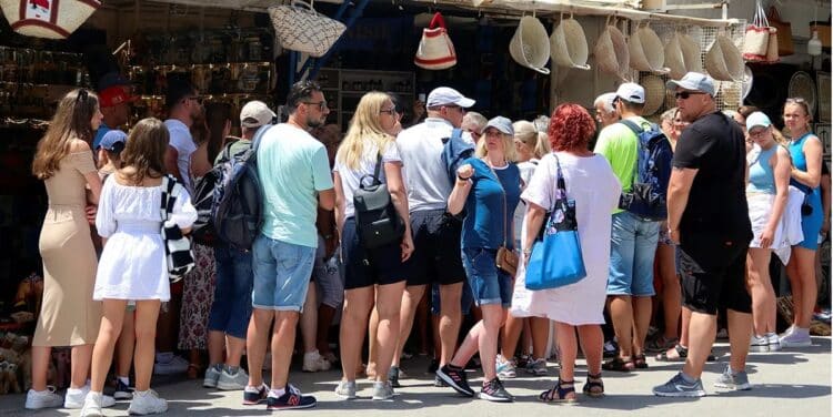 Liaisons aériennes : Pour booster le tourisme, 8 vols chaque jour entre la Tunisie et le Royaume-Uni