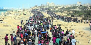 Près de 250.000 personnes de retour à Gaza, 9500 restent portées disparues