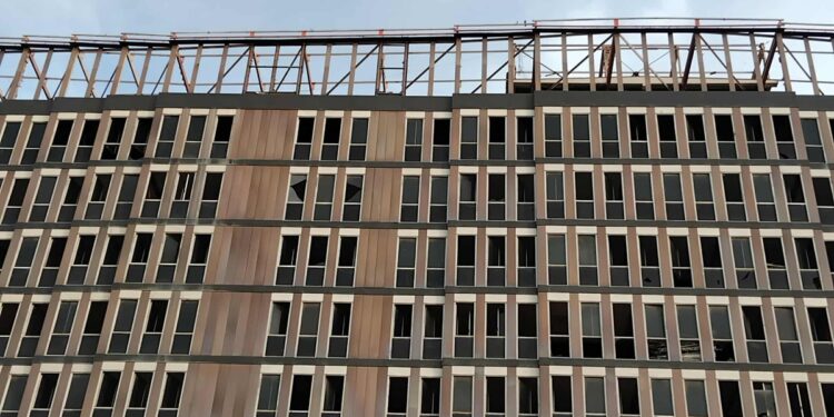Hôtel du lac : Les travaux à l'arrêt