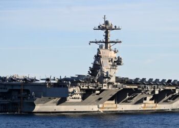 Le navire de l'US Navy (porte-avions) USS Gerald R. Ford, le plus grand porte-avions du monde, vu dans la mer du Nord lors de l'exercice de l'OTAN Neptune Strike 2025.