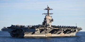 Le navire de l'US Navy (porte-avions) USS Gerald R. Ford, le plus grand porte-avions du monde, vu dans la mer du Nord lors de l'exercice de l'OTAN Neptune Strike 2025.