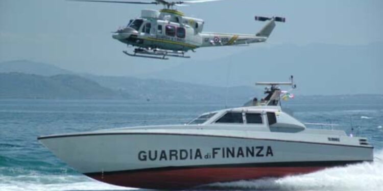 Entre Marsala et la Tunisie, découverte d’une nouvelle route de la drogue : 670 kilos de haschich saisis en mer