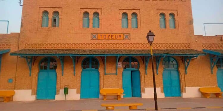 Tozeur : Effondrement partiel du hall de la gare lors du passage du Train Rose, trois blessées