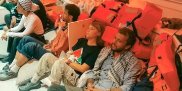 Les militants de la flottille pour Gaza transférés dans une prison du désert du Néguev