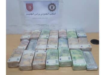 Tunisie : La Douane déjoue une tentative de contrebande de devises d’une valeur de 1,5 MD