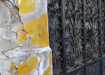 Snapshot : La tristesse des portes fermées d'une bibliothèque publique