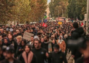 A Tunis, une foule défile sous le slogan "Contre l’injustice"
