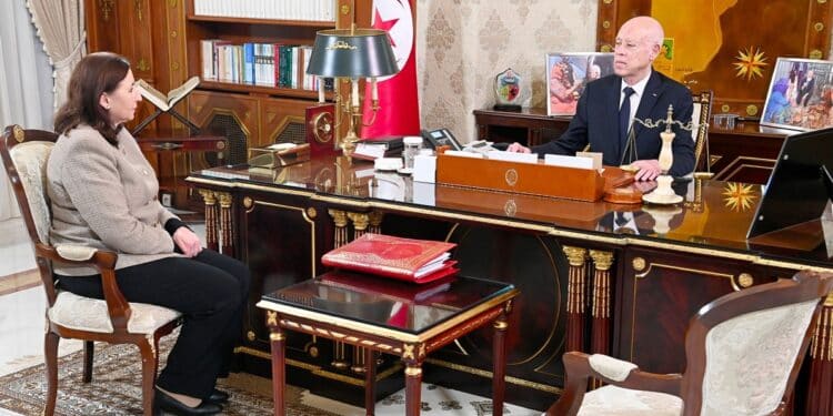 Kaïs Saïed sermonne les responsables et promet une gouvernance sans indulgence