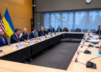 Un “cadre révisé” qui garantit la souveraineté ukrainienne, selon Washington et Kyiv