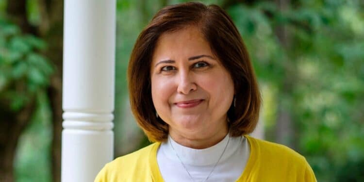 États-Unis : Ghazala Hashmi, première femme musulmane élue vice-gouverneure de Virginie