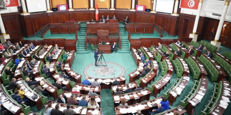 Tunisie - PLF 2026 : Adoption de nouveaux articles sociaux, fiscaux et écologiques