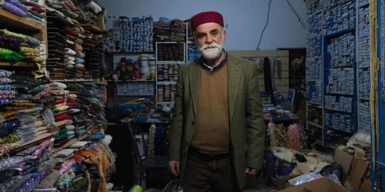Everyday Tunisians : Jalel et la mercerie où on trouve tout
