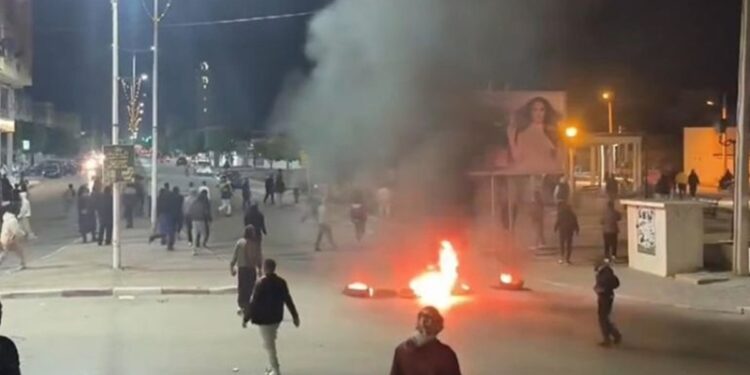 Décès à Kairouan : La LTDH exige la libération des manifestants arrêtés