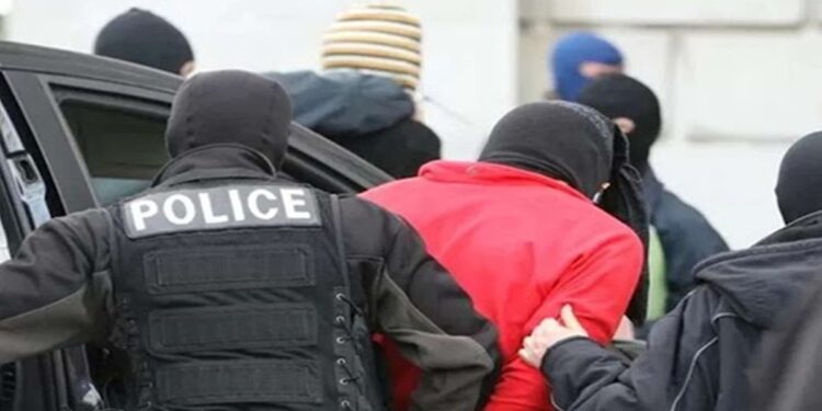 Démantèlement d’un réseau de trafic de drogues : 20 interpellations dont trois dealers