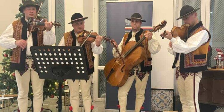 La Marsa : Chants de Noël polonais à El Ksar