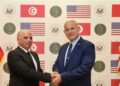 Rachid Amri, ministre tunisien des Transports, et Bill Bazzi, ambassadeur des États-Unis en Tunisie, lors d’une rencontre consacrée au renforcement de la coopération tuniso-américaine dans le domaine de l’aéronautique