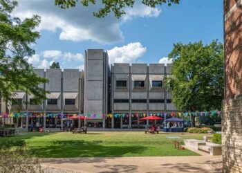 Oxford propose des bourses aux doctorants tunisiens