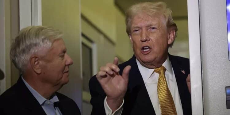 Après le Venezuela, Trump brandit la menace d’une opération militaire contre la Colombie