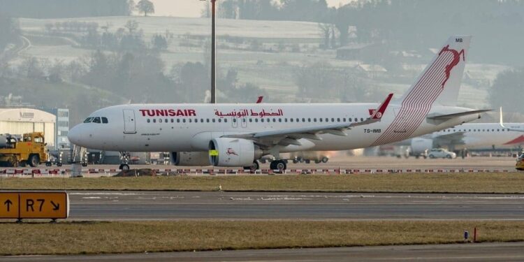 Un avion Tunisair contraint de se poser en urgence à Alger après un malaise à bord