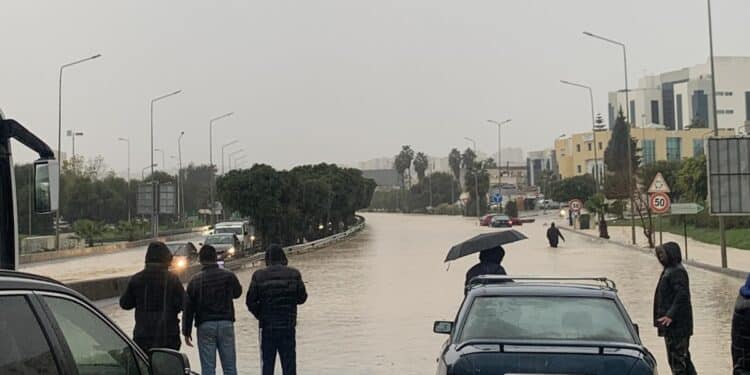 Intempéries persistantes : Pluies orageuses et vents violents sur une grande partie du pays