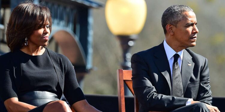 Donald Trump publie une vidéo montrant les Obama en singes