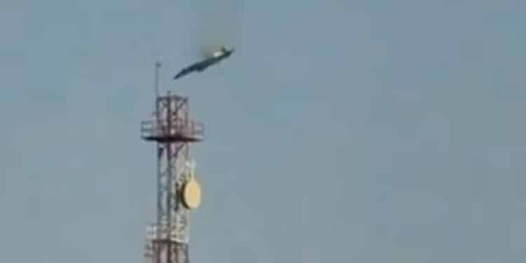 🇰🇼🇺🇸✈️ ALERTE INFO | Un avion de chasse américain F-15 s'écrase au Koweït. pic.twitter.com/tfZ1YBGXLe&mdash; Citizen Média 🗞️ (@CitizenMediaFR) March 2, 2026