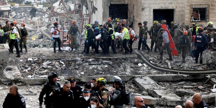 Iran : Quatre soldats américains tués, des centaines de morts côté iranien