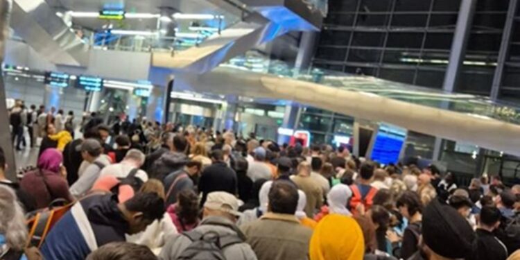 Tunis prépare des scénarios d’évacuation pour 150.000 ressortissants dans le Golfe