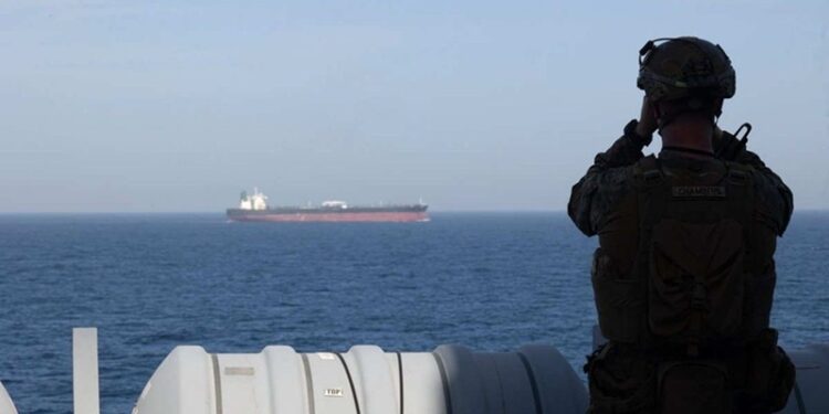 Le détroit d’Ormuz au cœur du jeu : la vraie bataille derrière la trêve