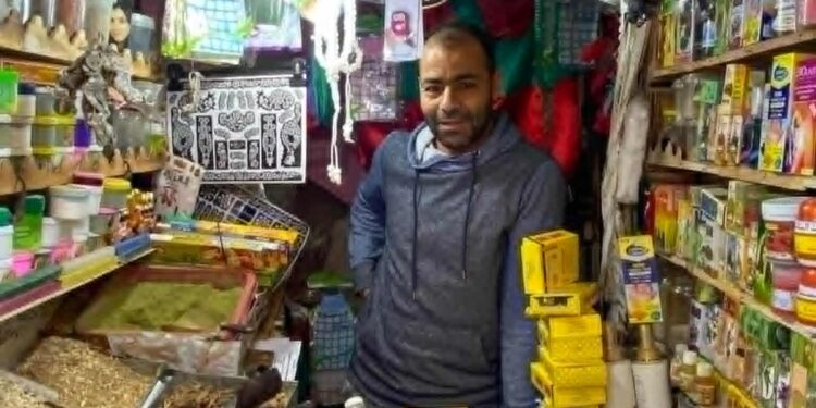 Everyday Tunisians : Walid, les encens et Sidi Mahrez