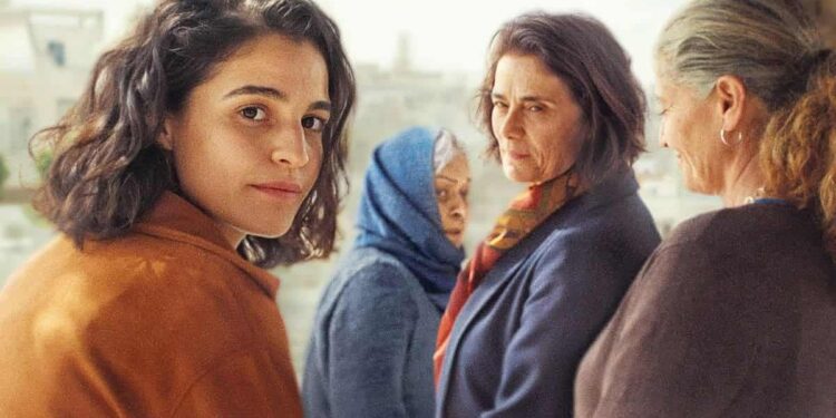 "A voix basse" de Leyla Bouzid sort en salles