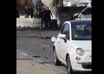 Attentat près de l’ambassade américaine : 60 ans de prison pour trois accusés