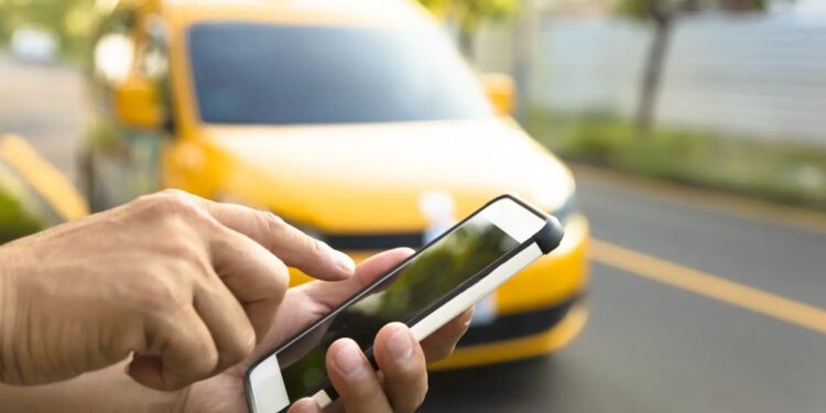 Taxis : L’État prépare une régulation et promet un encadrement des applications