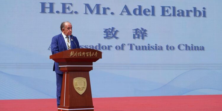 Vers une hausse du nombre de bourses accordées aux étudiants tunisiens en Chine