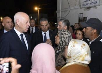 Kaïs Saïed à Douar Hicher : Immersion nocturne au cœur des doléances des habitants