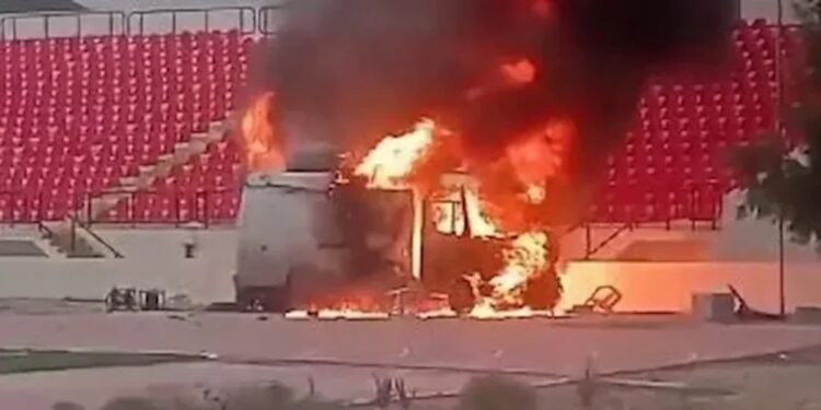Libye : Violences et incendies après un match de football à Tripoli