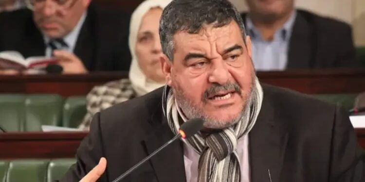 La prison pour des dirigeants d’Ennahdha et un ex-ministre